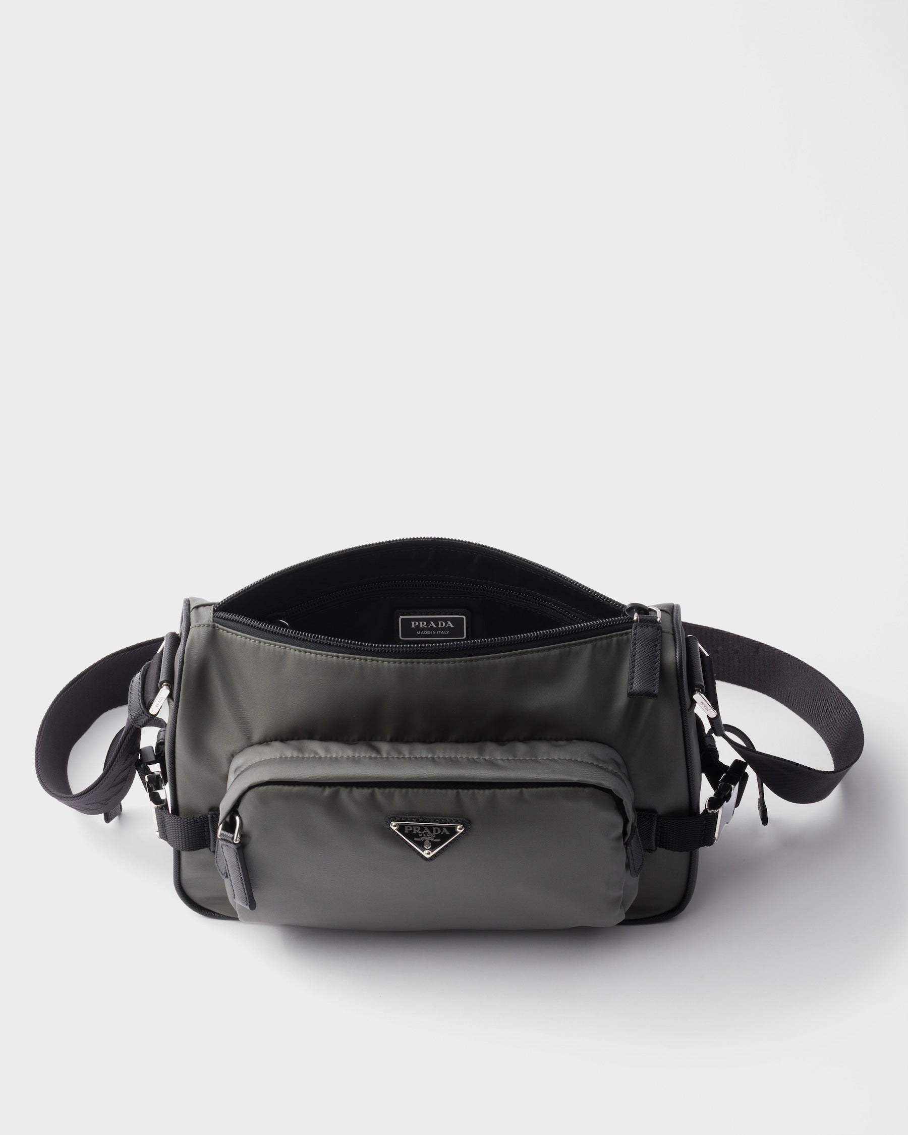 Sac de taille moyenne porté épaule en Re-Nylon et cuir Saffiano
