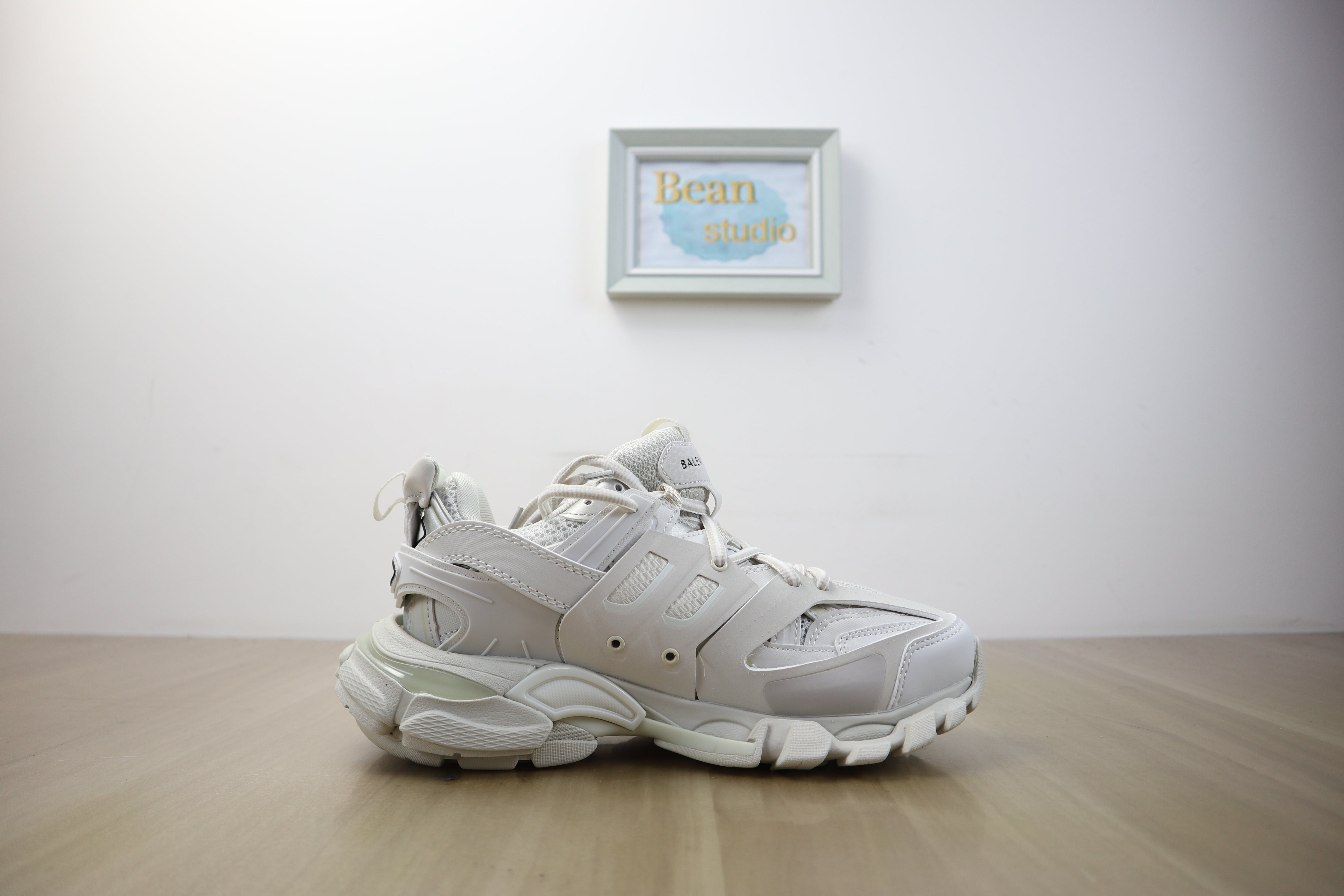 Blncg track blanche