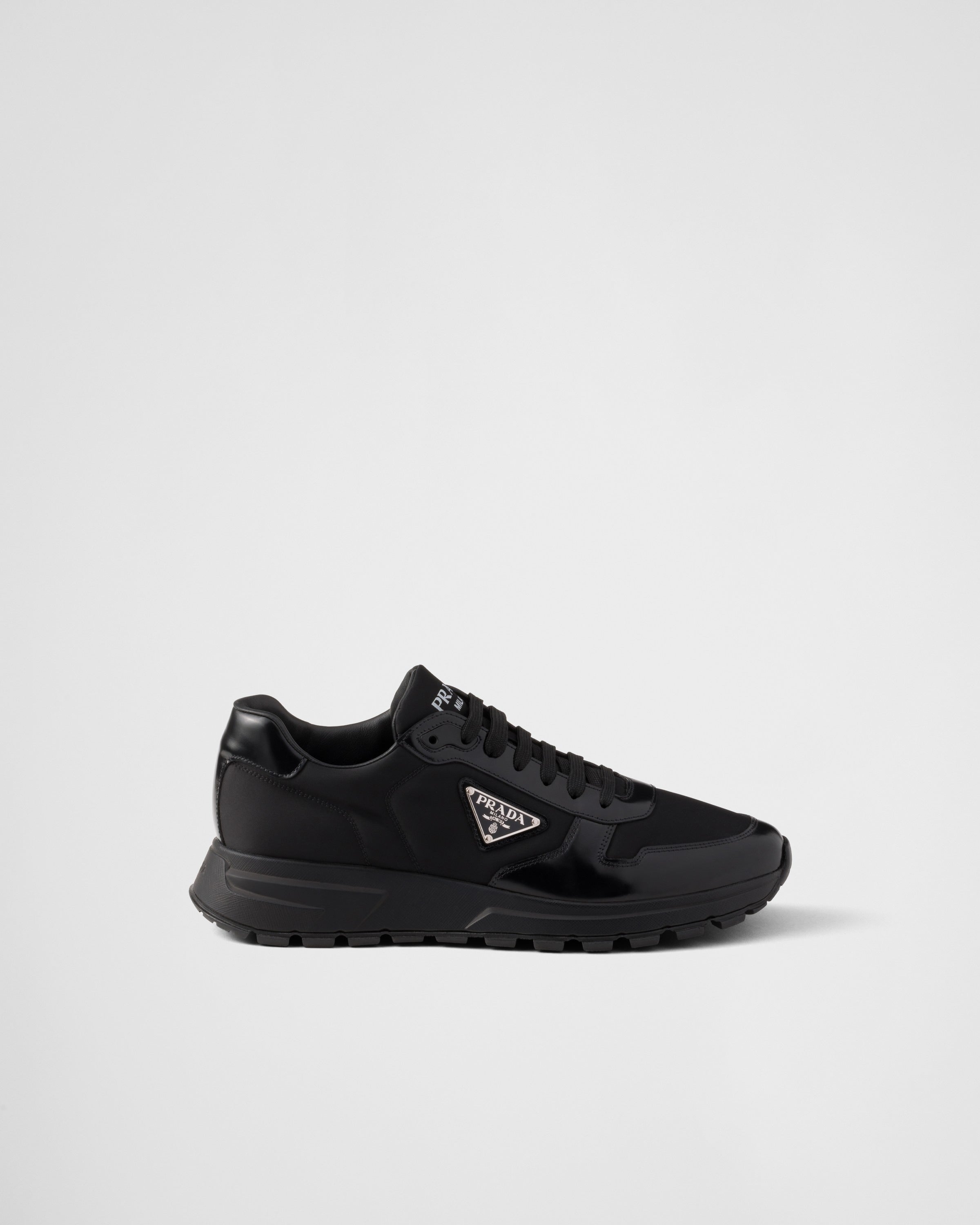 Basket Prada Noir en cuir brossé