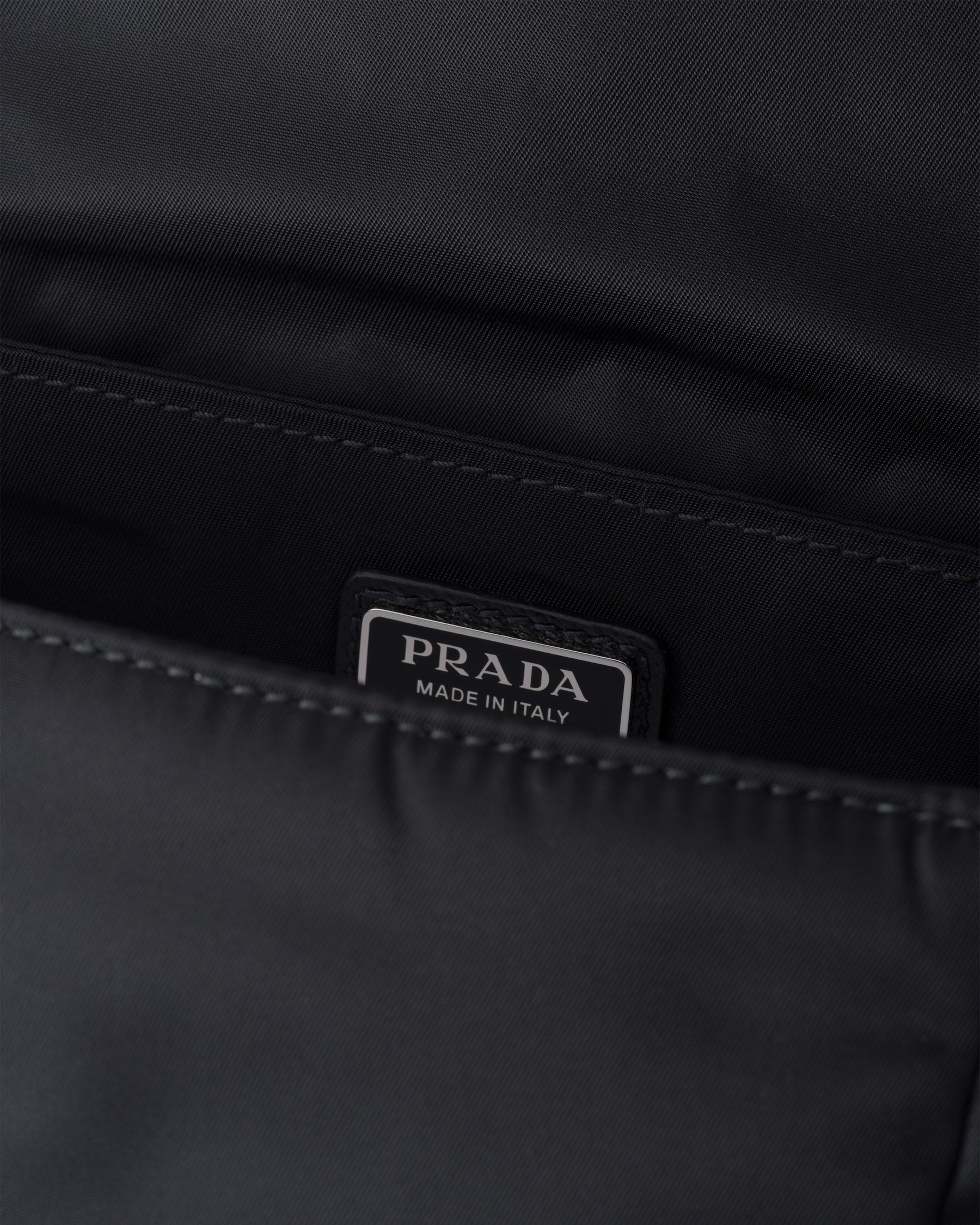 Sac porté épaule en Re-Nylon et cuir Saffiano